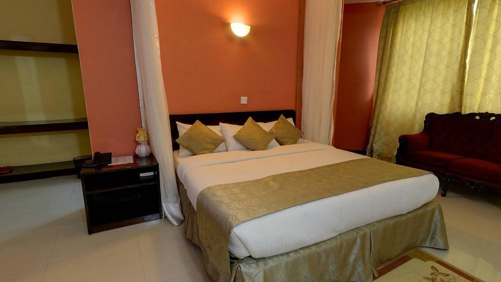 Royal City Dubai Complex Kisumu Eksteriør billede