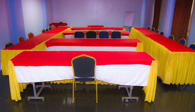 Royal City Dubai Complex Kisumu Eksteriør billede