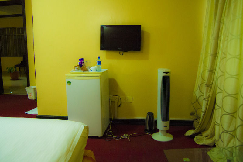 Royal City Dubai Complex Kisumu Eksteriør billede