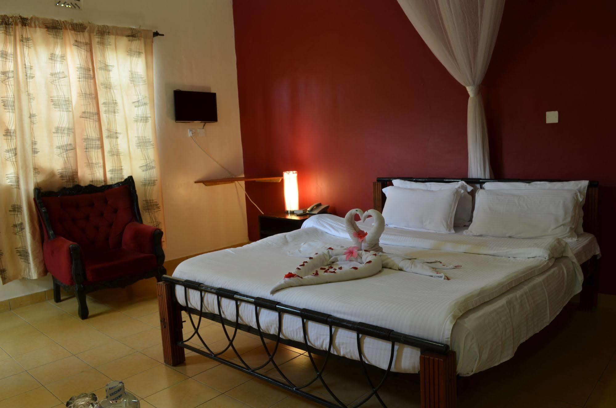 Royal City Dubai Complex Kisumu Eksteriør billede