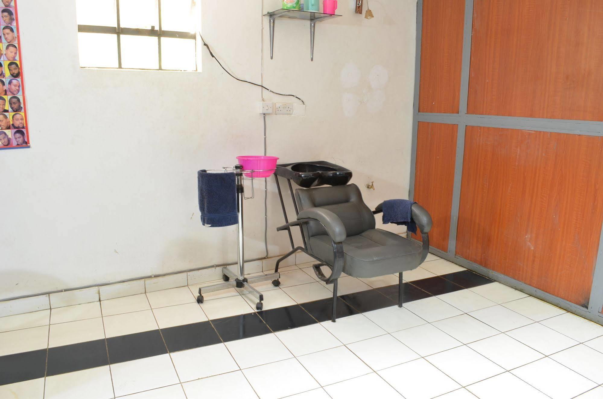 Royal City Dubai Complex Kisumu Eksteriør billede